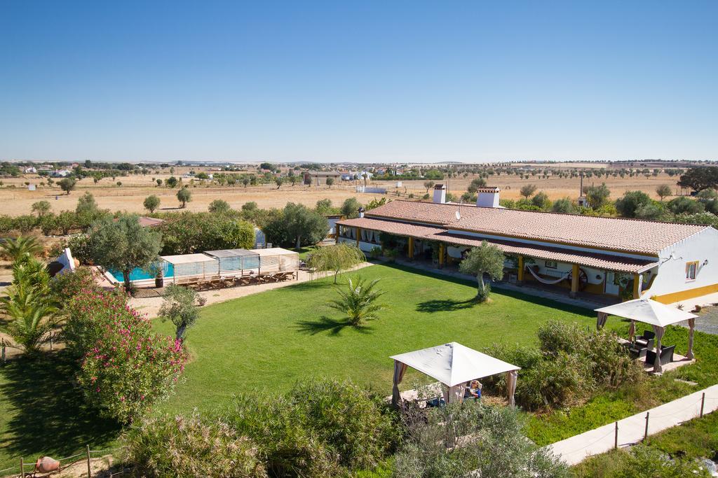 Monte Chalaca - Turismo Rural Ferreira Do Alentejo Exterior foto